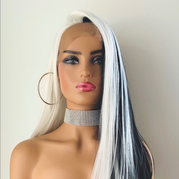 Gorgeous White & Black Versatile 13x2.5 Lace Front Wig for Daily Wear or Events - Picture 12 of 13